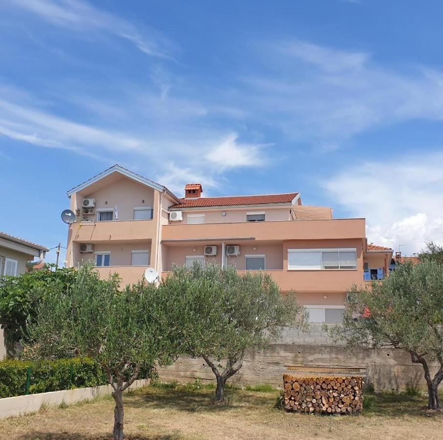 Apartment Beverly Kozino - By The Sea With Free Parking Exterior photo
